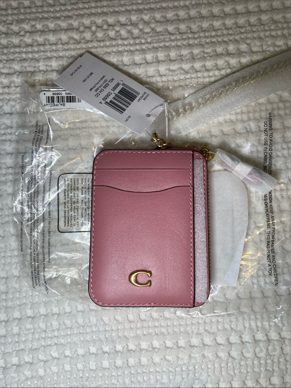 NWT Coach Essential Chain Card Case in Pink Peony Leather 💗